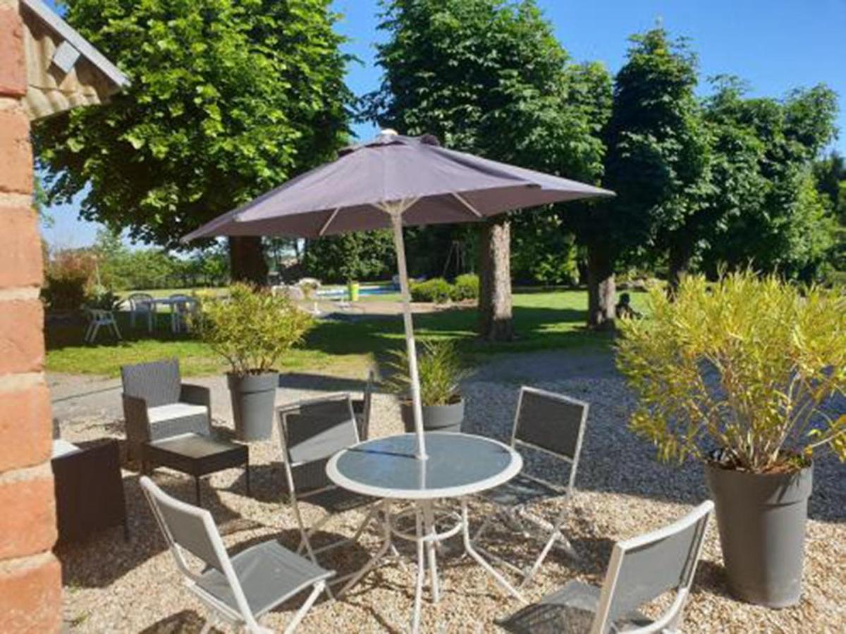 Domaine De La Caure Villa Bussiere-Dunoise Eksteriør billede