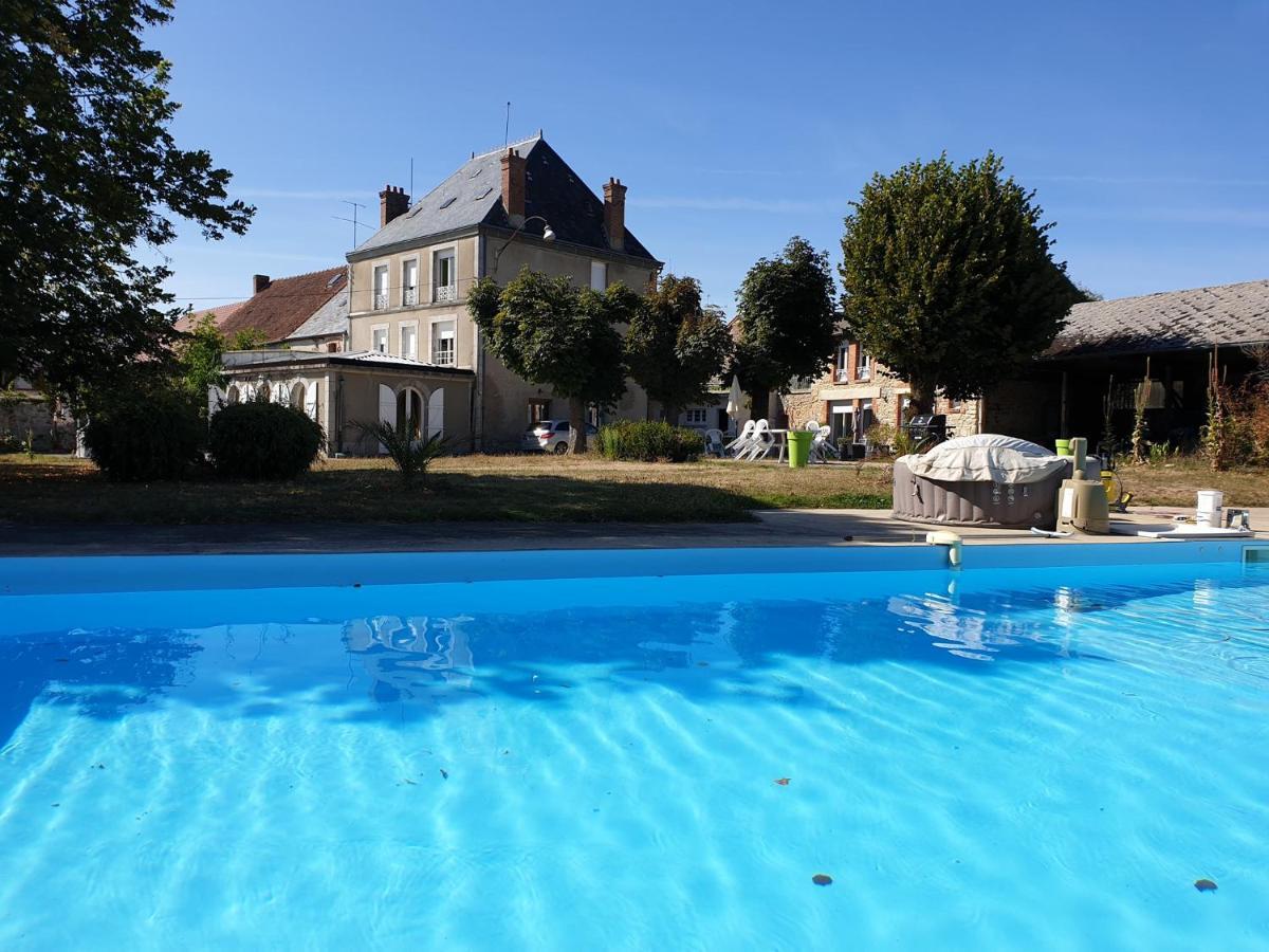 Domaine De La Caure Villa Bussiere-Dunoise Eksteriør billede